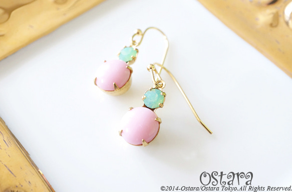 Rock Candy Earrings/Green Opal&Opaque Rose Pink 1枚目の画像