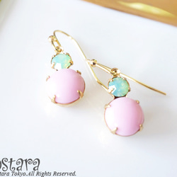 Rock Candy Earrings/Green Opal&Opaque Rose Pink 2枚目の画像