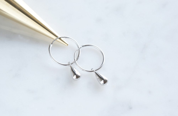 【Sterling silver 925】 Teardrop Hoop Dangling Earrings 2枚目の画像