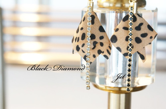 【14KGF】 Dalmatian Swarovski Earrings 3枚目の画像