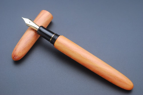 パイロット万年筆 カスタム743用銘木軸 【台湾杉】月にぶつかる木 ペン