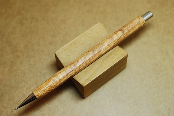 銘木八角軸シャープペンシル【アフリカ花梨 漣紋】 ペン・筆記用具