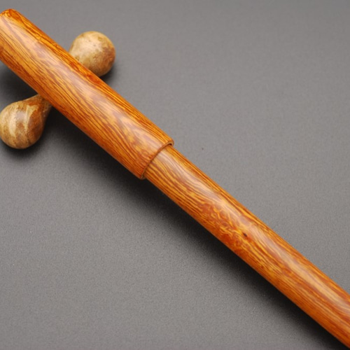 プラチナ万年筆＃3776 センチュリー用銘木軸 【デザートアイアンウッド