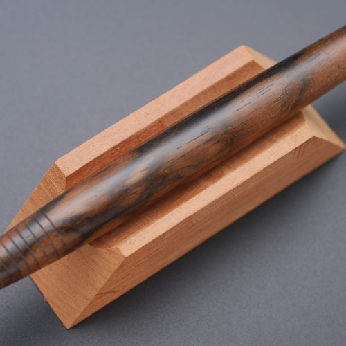 銘木シャープペンシル 【黒柿】孔雀杢 II ペン・筆記用具 FongLai