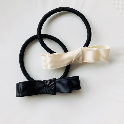 NO.28♡再販×60♡リボンヘアゴム2本セット♡黒&ベージュ♡お上品に 