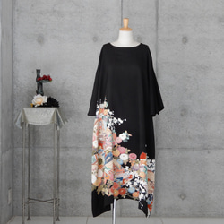 着物リメイクワンピース　　黒絵羽からチュニックワンピース 着物リメイク 黒絵羽織のチュニックワンピース 扇 - リメイク