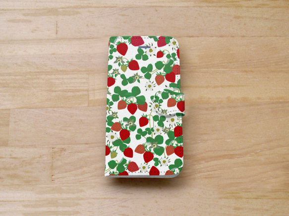 手帳型iPhoneケース Strawberry (white) 【受注生産】 1枚目の画像