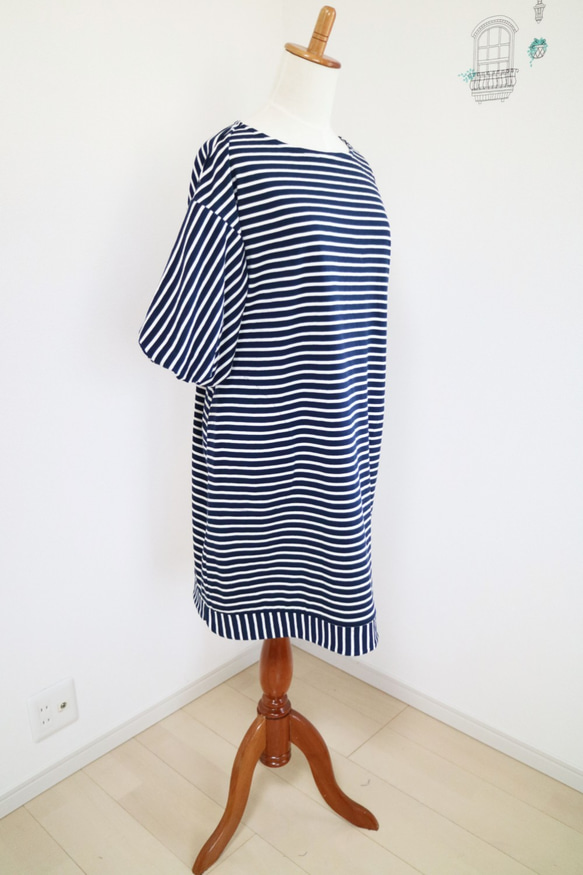 新作【海軍藍 x 白色】棉布鑲邊針織口袋燈籠袖連衣裙♥︎ 第3張的照片