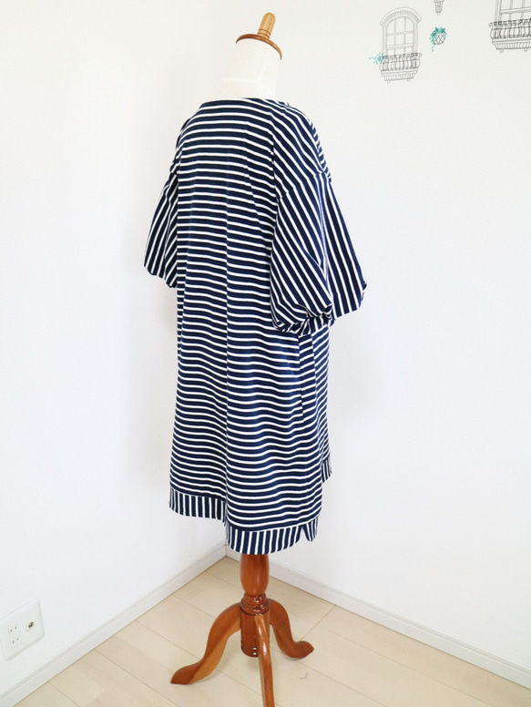 新作【海軍藍 x 白色】棉布鑲邊針織口袋燈籠袖連衣裙♥︎ 第5張的照片