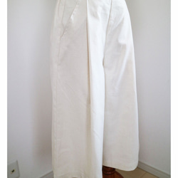 新款【米白色】半亞麻材質褶皺A字高喬褲，彈性褲♥ 第2張的照片