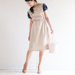 夏季新款【米色】中袖刺繡蕾絲&amp;加厚夏季羊毛腰膠連衣裙♥ 第3張的照片