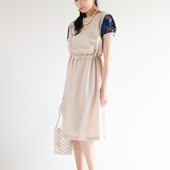 夏季新款【米色】中袖刺繡蕾絲&amp;加厚夏季羊毛腰膠連衣裙♥ 第4張的照片