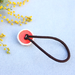 【 糸のbouquet 】Nostalgic flower  { marigold } クルミボタンヘアゴム 4枚目の画像