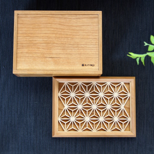 麻の葉入り組子残り2枚 麻の葉 ｜ 吉祥組子シリーズ ｜ 組子製品 ｜ 組子細工 タニハタ