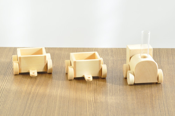 一輪挿し『汽車』きしゃ　窓ぎわ駅停車～ 4枚目の画像