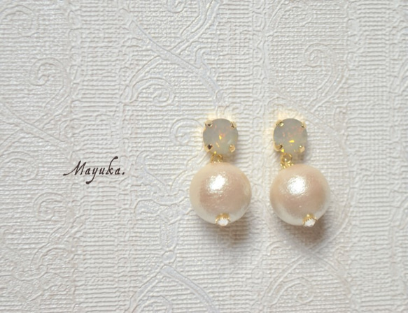 ドレスアップなビジューとbigコットンパール【金具変更可】 3枚目の画像