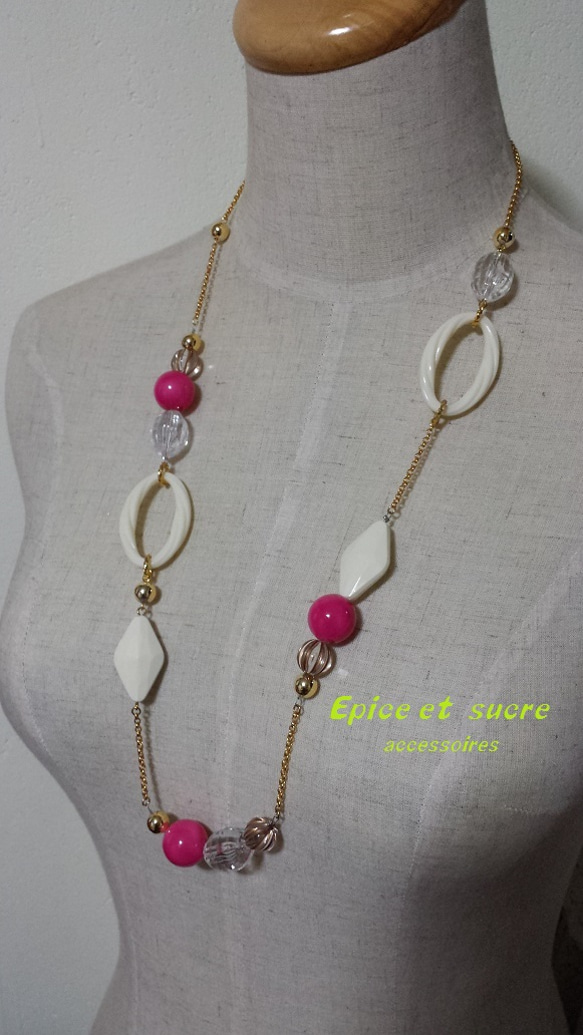 Pink ball necklace（WH×PK） 1枚目の画像