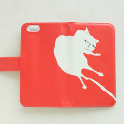 【sold out】 やる気のない猫/赤　手帳型スマホケース 2枚目の画像