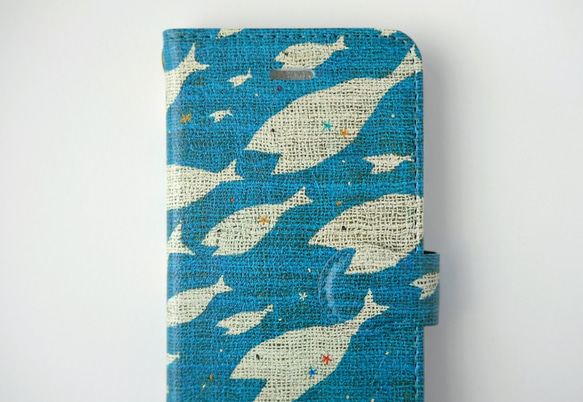 【sold out】 海に潜ろう！ 手帳型スマホケース 1枚目の画像