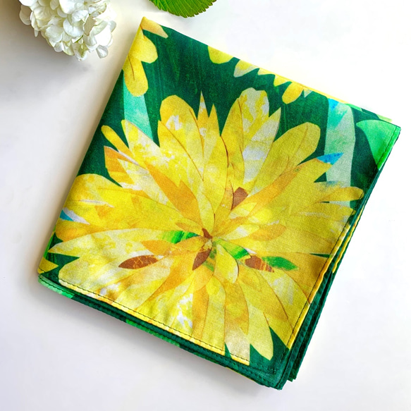 可用作圍巾的水彩手帕“八重向日葵” 第1張的照片