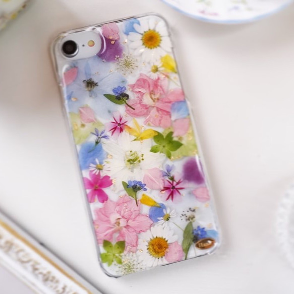 【本物のお花】押し花スマホケース(お花畑201213）【全機種オーダー可能】 4枚目の画像