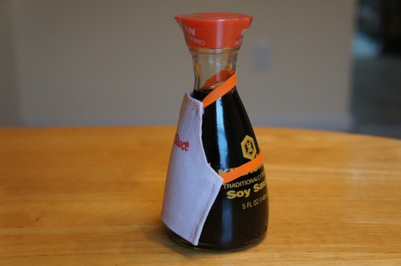 しょうゆ差しボトルエプロン Soy Sauce 2枚目の画像