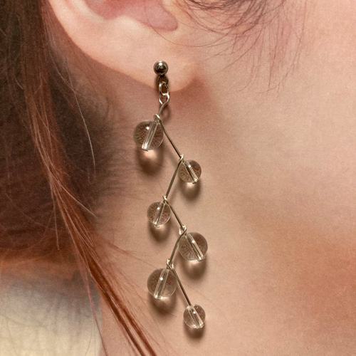 ✞『ジグザグピアス』 （ベントラインパールビジューピアス ジグザグ  