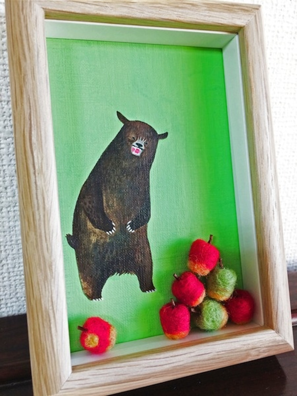 りんごをみつけたクマ/アクリル画 3枚目の画像