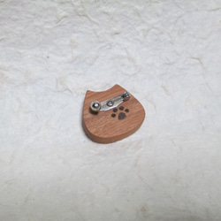 シマシマ子猫のブローチ 2枚目の画像
