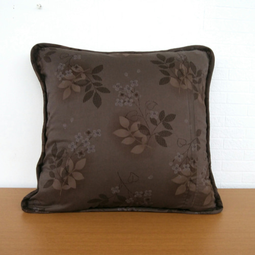 パッチワークキルト クッションカバー D パッチワークキルトのクッションカバー 45cm角サイズ