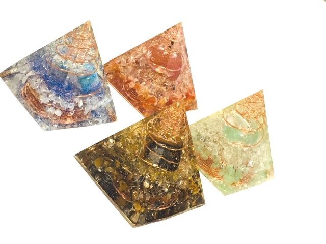 オルゴナイト　ピラミッド　四大元素　土