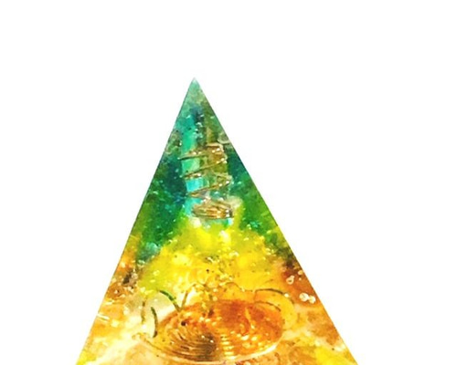 三角錐　シュンガイト　オルゴナイト 三角錐 オルゴナイト 立体・オブジェ masamin 通販 7229662｜Creema