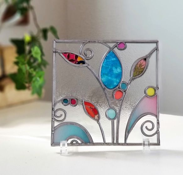 Square Glass "Windowsill with art" 第6張的照片