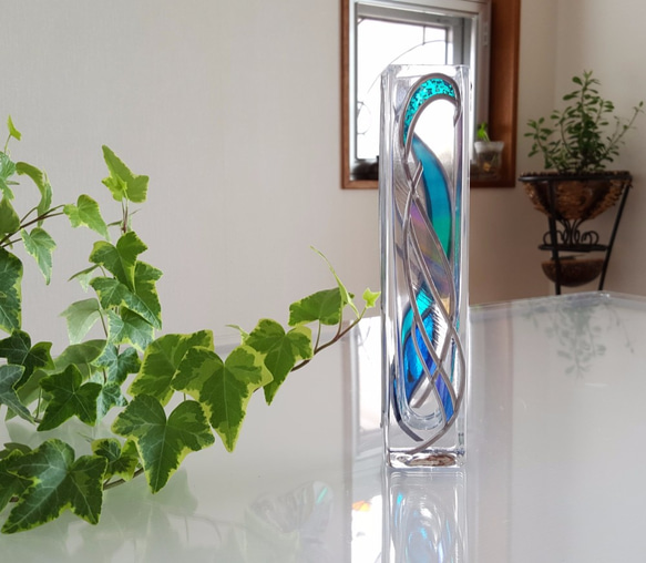 Glass Art Square Vase “Water Flower２” 第5張的照片