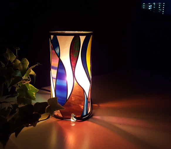 Glass art desk lamp "Japanese Modern" 第5張的照片