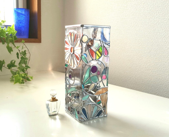 訂單：「花蔓藤花紋」方形玻璃花瓶 第5張的照片