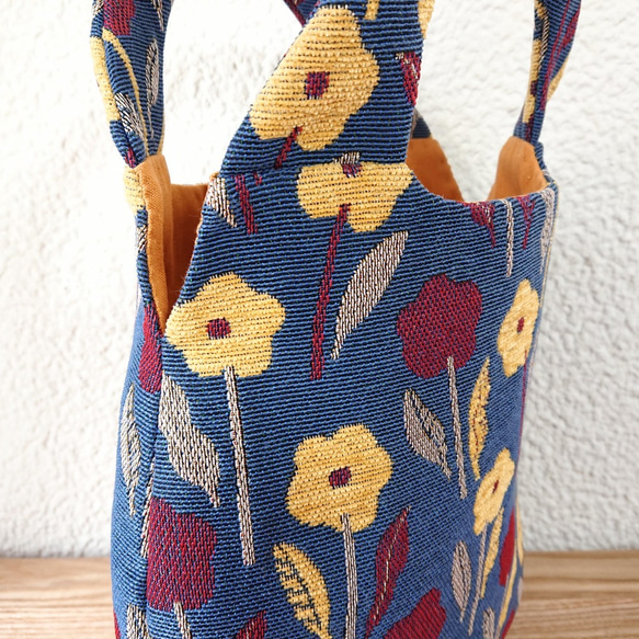 ゴブラン織りのたまご型バッグ（オータムフラワー×マスタードイエロー） 5枚目の画像