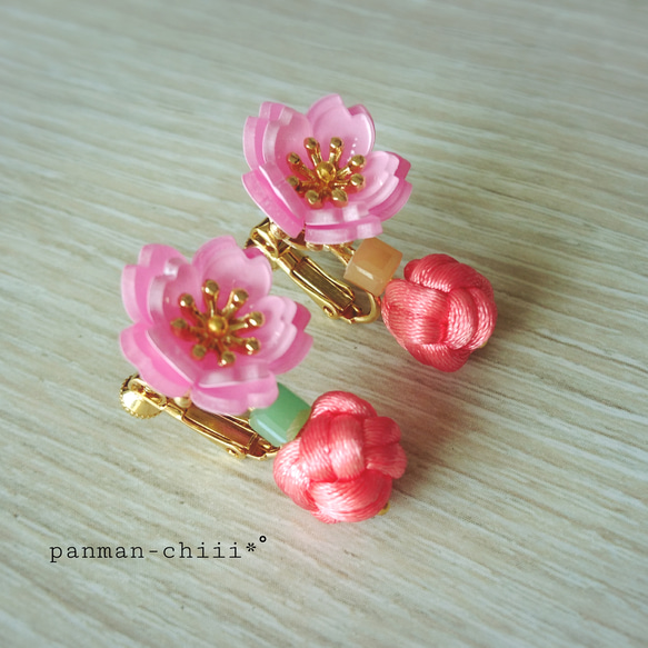 プラバン桜とミニミニ手鞠のイヤリング 2枚目の画像
