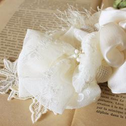 シルクのお花とニット玉のヘッドドレス【wedding】 3枚目の画像