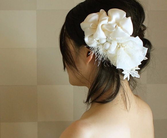 シルクのお花とニット玉のヘッドドレス【wedding】 5枚目の画像