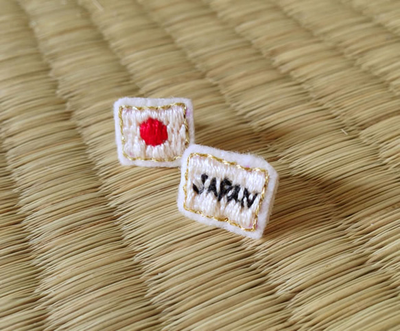 JAPAN【刺繍ピアス】 1枚目の画像