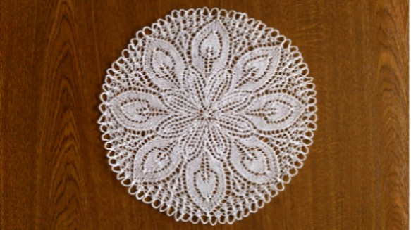 クンストレース カラーのドイリー その他インテリア雑貨 チミ 通販