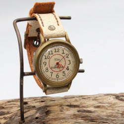 手作り腕時計　Via Aurelia(レトロRed & ホワイト イタリア革 ) 2枚目の画像