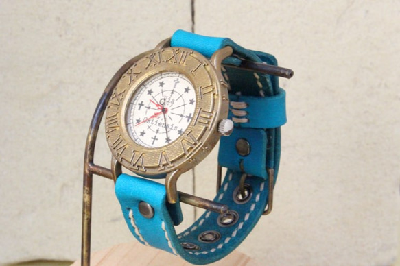 手作り腕時計　Via Ostiensis(十字架レトロ時計 アンティークケース White & Blue) 2枚目の画像