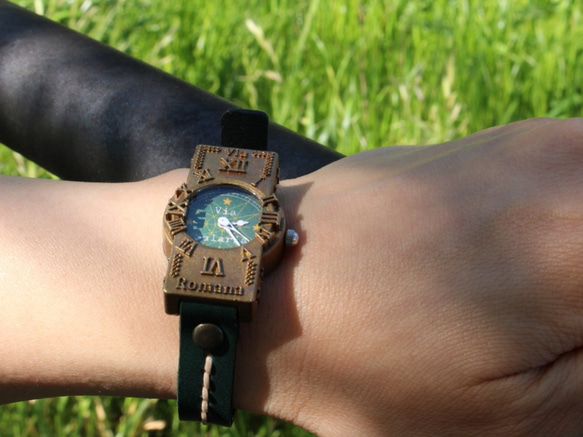 手作り腕時計　Via Salaria(十字架アンティーク時計Green & Greenシングルベルト) 4枚目の画像
