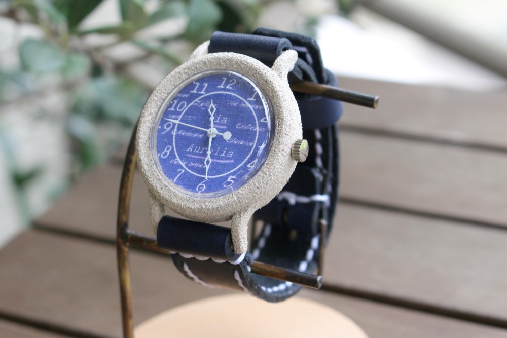 手作り腕時計【金属アレルギー対応】Via Aurelia(ストーンケースWhite & Navy Blue)