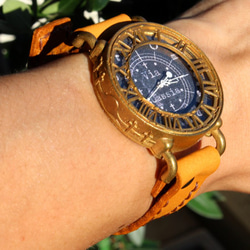 手工手錶 Via Cassia（古董錶殼、黑色錶盤和棕色） 第5張的照片