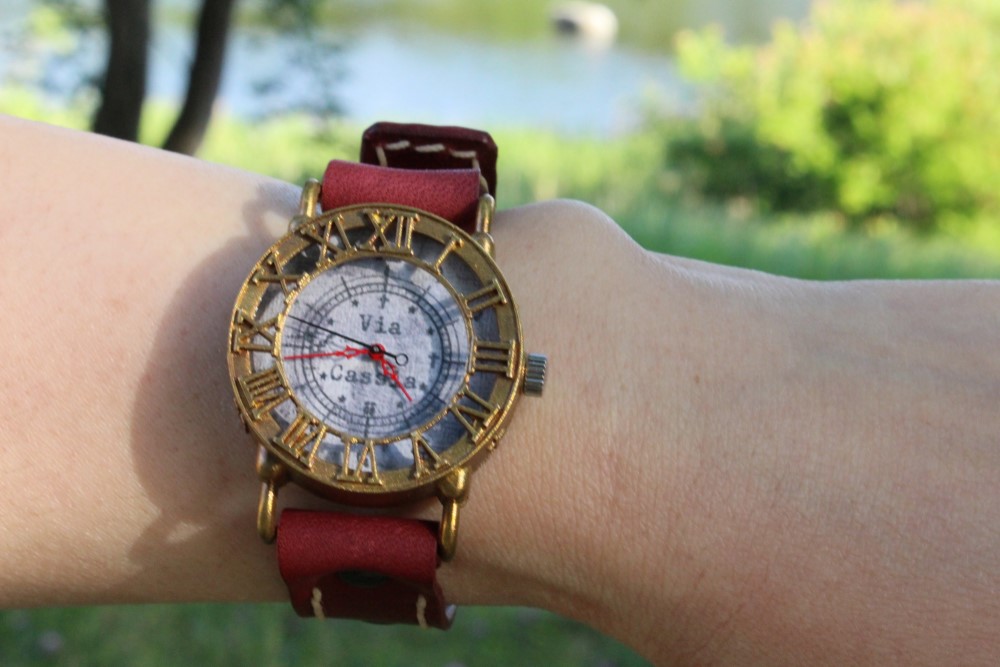 手作り腕時計　Via Cassia（M）　(アンティークケース Gray文字盤 & Red)