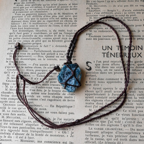 アパタイト 原石 マクラメ編みペンダントネックレス from South Africa