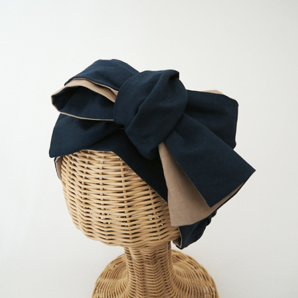 可隨意繫起的頭巾☆海軍藍×米色 第3張的照片